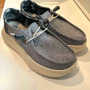 Hey Dude Women’s Wendy Peak Woven Size 9